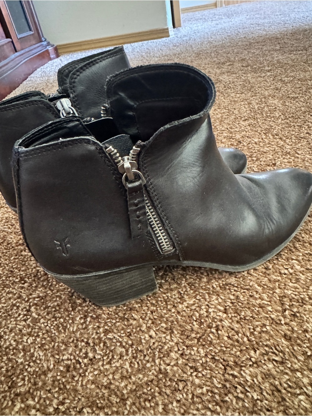 Women’s Black Leather Frye Ankle Judith Boots with Double Zip